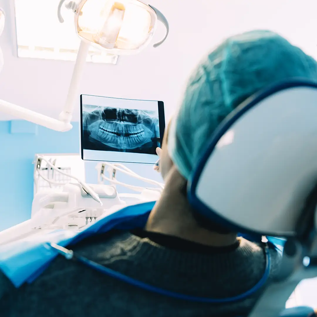Interventi chirurgici odontoiatrici - Studio Dentistico Giuva - Dentista Ostia Interventi chirurgici odontoiatrici - Studio Dentistico Giuva - Dentista Ostia
